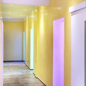 Eleroom ゲストハウス